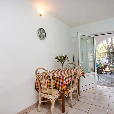 Sabrina * Φαληράκι