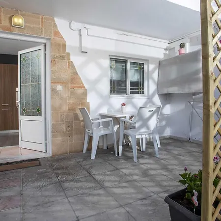 Διαμέρισμα Sabrina Φαληράκι